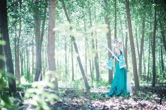 cosplay秦时明月晓梦大师