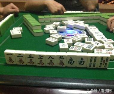 富坚终于输光了?全职猎人单行本34卷将发售